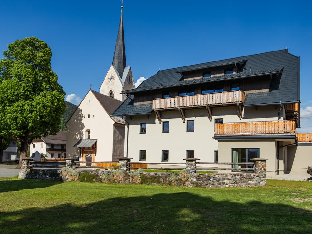 Rattendorf 26 beside the village church